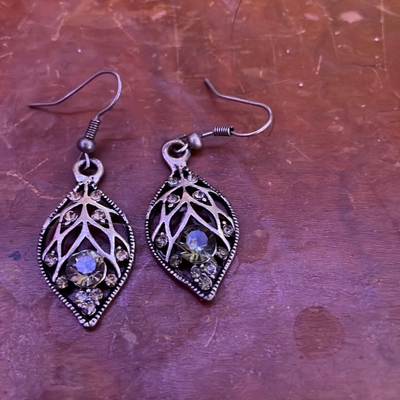 diamond leaf earrings - Picture 1 of 3